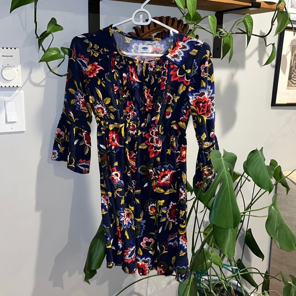 Beautiful girls dress - Picture 1 of 5